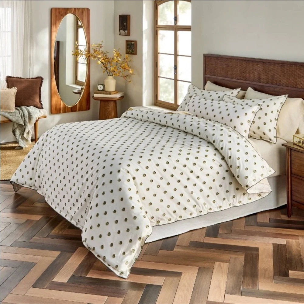 Full/Queen Clip Dobby Comforter Green - Hearth & Hand™ with Magnolia
